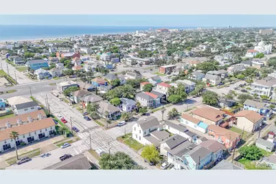 1002 Sealy Street, Galveston, TX 77550 - Photo 10
