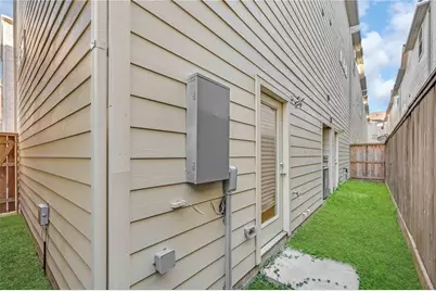 8731 Bryam, Houston, TX 77061 - Photo 18
