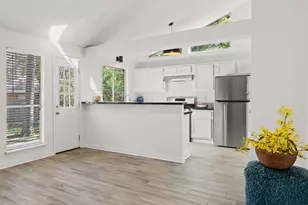 6 N Birchcane Ct, The Woodlands, TX 77381 - Photo 6