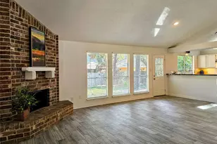 6 N Birchcane Ct, The Woodlands, TX 77381 - Photo 2