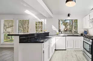 6 N Birchcane Ct, The Woodlands, TX 77381 - Photo 10