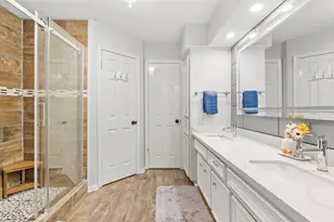 1934 Round Lake Dr, Houston, TX 77077 - Photo 12