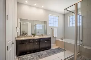 1032 W 26th St, Houston, TX 77008 - Photo 30