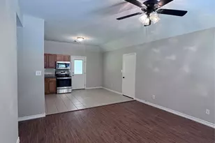 12551 Royal Lake Dr, Conroe, TX 77303 - Photo 2