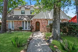 5918 Pine Arbor Dr, Houston, TX 77066 - Photo 1