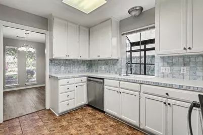 5918 Pine Arbor Drive, Houston, TX 77066 - Photo 14