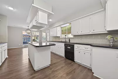 2706 Woodland Grove Drive Drive, Houston, TX 77339 - Photo 18