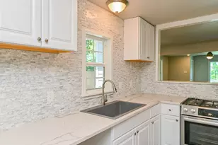 4714 Nichols St, Houston, TX 77020 - Photo 10