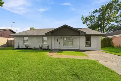 3021 8th Avenue N, Texas City, TX 77590 - Photo 1