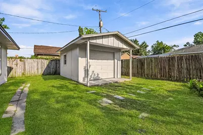 3021 8th Avenue N, Texas City, TX 77590 - Photo 14