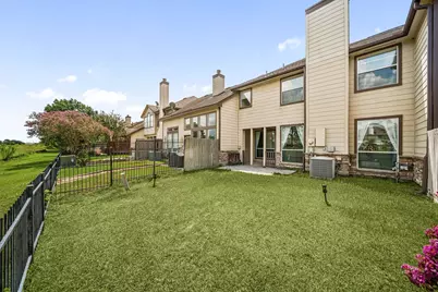 8026 Loyel Pointe Drive, Houston, TX 77064 - Photo 24