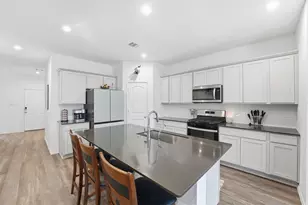 600 San Jacinto Trl, Dayton, TX 77535 - Photo 4