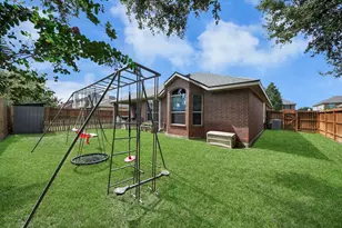 4802 Lakefront Terrace Ct, Pearland, TX 77584 - Photo 12