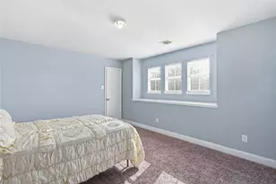 7015 Falling Cherry Pl, Houston, TX 77049 - Photo 18