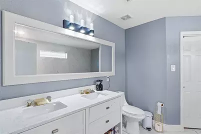 7015 Falling Cherry Place, Houston, TX 77049 - Photo 28