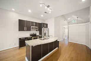 806 Jackson Hill St, Houston, TX 77007 - Photo 10