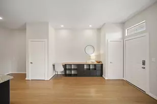 806 Jackson Hill St, Houston, TX 77007 - Photo 6