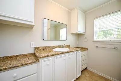 9535 Meadowbriar Lane, Houston, TX 77063 - Photo 16