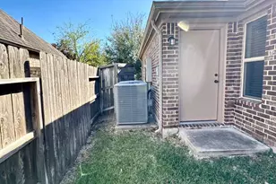 18614 Town Bluff Dr, Cypress, TX 77433 - Photo 22