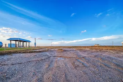 1111 Gator Point, Crystal Beach, TX 77650 - Photo 2