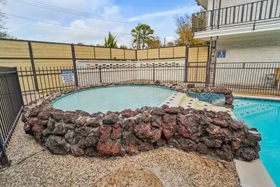 2807 Beauchamp Street #8, Houston, TX 77009 - Photo 12