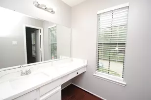 3923 Bridgebay Ln, Katy, TX 77449 - Photo 10
