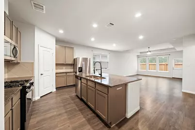 2603 Hoffman Lane, Conroe, TX 77304 - Photo 2