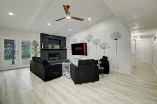 7310 Corta Calle Dr, Houston, TX 77083 - Photo 2