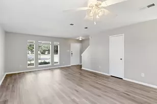 2098 Clemson Dr, Katy, TX 77493 - Photo 4