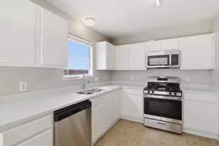 2098 Clemson Dr, Katy, TX 77493 - Photo 12