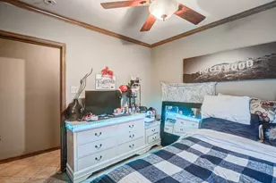 8123 Tareyton Ln, Houston, TX 77075 - Photo 16