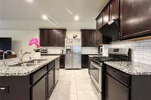 18318 Grayson Blf Wy, Richmond, TX 77407 - Photo 2