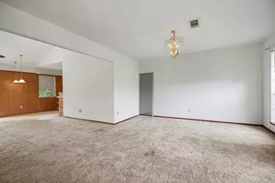 715 West League City Parkway, League City, TX 77573 - Photo 6