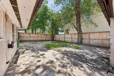 5119 Patrick Henry, Bellaire, TX 77401 - Photo 36