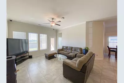 2923 Millstream Court, Dickinson, TX 77539 - Photo 8