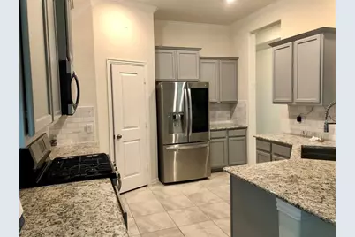 2923 Millstream Court, Dickinson, TX 77539 - Photo 4