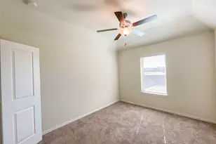 2923 Millstream Ct, Dickinson, TX 77539 - Photo 8