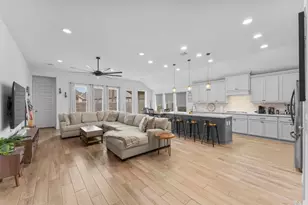 17163 Sandstone St, Conroe, TX 77302 - Photo 2