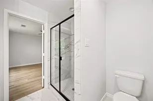 2024 Hampton St, Houston, TX 77088 - Photo 14