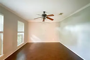 15815 Pilgrim Hall Dr, Friendswood, TX 77546 - Photo 6