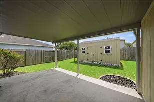 6611 Green Pear Ln, Houston, TX 77049 - Photo 20
