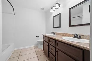 6611 Green Pear Ln, Houston, TX 77049 - Photo 18