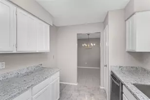 21030 Rivershadows Ln, Spring, TX 77388 - Photo 10