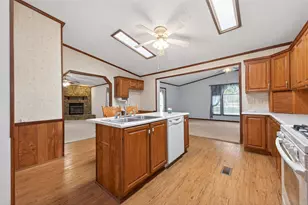 421 Dove Creek Dr, Coldspring, TX 77331 - Photo 18