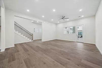 6330 Paddington Bend Drive, Houston, TX 77008 - Photo 10