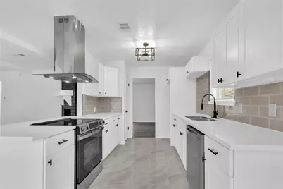 1 S Heights Street, La Marque, TX 77568 - Photo 12