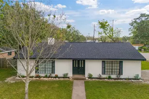 1 S Heights St, La Marque, TX 77568 - Photo 2