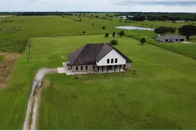 13979 Shellhammer Road, Winnie, TX 77665 - Photo 2