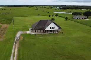 13979 Shellhammer Rd, Winnie, TX 77665 - Photo 2