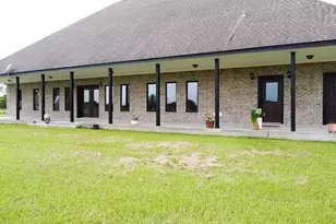 13979 Shellhammer Rd, Winnie, TX 77665 - Photo 10